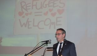 Refugeeswelcome310